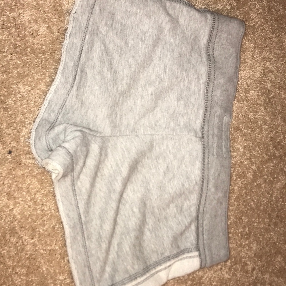shorts - Picture 2 of 2